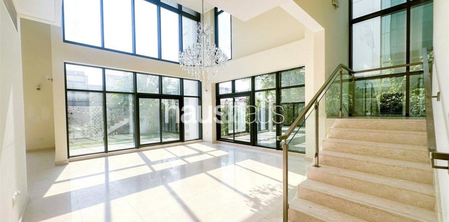 Huvila Meydan, Dubai, Arabiemiraatit 6 makuuhuonetta, 562 m2 № 625238