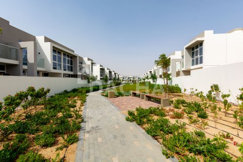 קרקע למכירה ב DAMAC Hills (Akoya by DAMAC), Dubai, איחוד האמירויות 175 מ"ר, מספר 728267 - תמונה 6