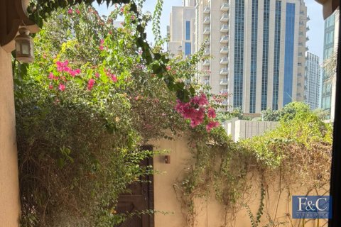 آپارتمان برای اجاره در Downtown Dubai (Downtown Burj Dubai)، Dubai، امارات متحده عربی 1 خوابه ، 131 متر مربع ، شماره 704787 - تصویر 12
