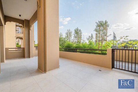 Appartement te huur in Umm Suqeim, Dubai, VAE 1 slaapkamer, 97 vr.m., nr 704780 - foto 10