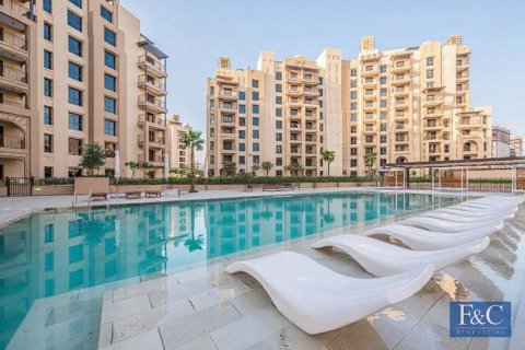 Appartement te huur in Umm Suqeim, Dubai, VAE 1 slaapkamer, 97 vr.m., nr 704780 - foto 14