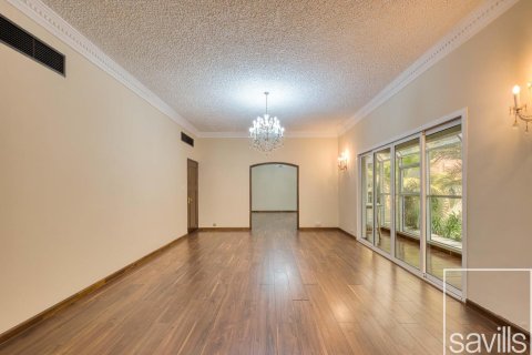 Vila v Jumeirah, Dubai, SAE 5 spální, 480.03 m2 č. 747872 - Fotografia 4