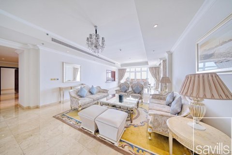 Квартира в Пальма Джумейра, Дубай, ОАЭ 4 спальни, 655.43м2 № 758754