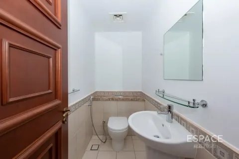 Apartment til salg i Palm Jumeirah, Dubai, UAE 1 soveværelse, 120 kvm № 737952 - foto 7
