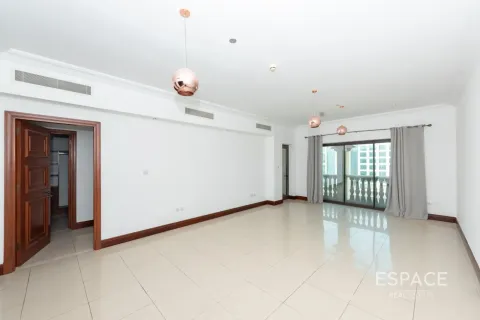 Apartment til salg i Palm Jumeirah, Dubai, UAE 1 soveværelse, 120 kvm № 737952 - foto 2