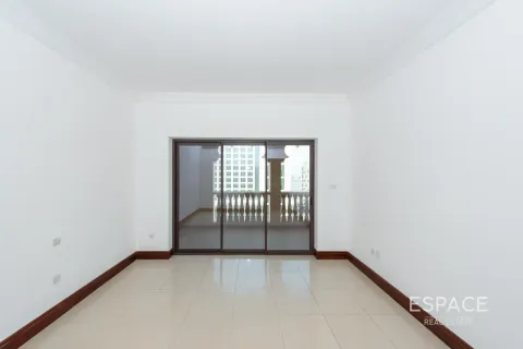 Apartment til salg i Palm Jumeirah, Dubai, UAE 1 soveværelse, 120 kvm № 737952 - foto 8