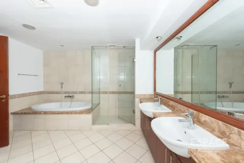 Apartment til salg i Palm Jumeirah, Dubai, UAE 1 soveværelse, 120 kvm № 737952 - foto 13