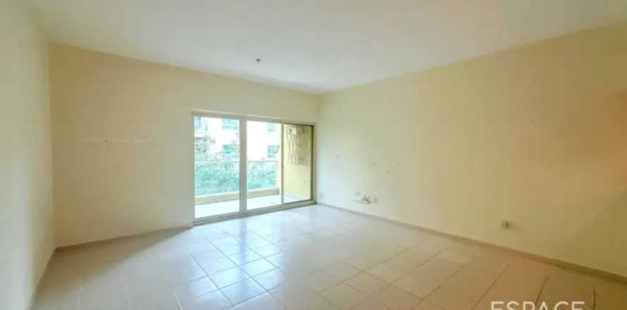Korter asukohaga Greens, Dubai, AÜE: 1 magamistoaga, 70 m² Nr 737955