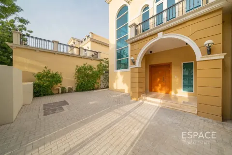 Müüa villa asukohaga Jumeirah Park, Dubai, AÜE: 4 magamistoaga, 455 m² Nr 737953 - pilt 19