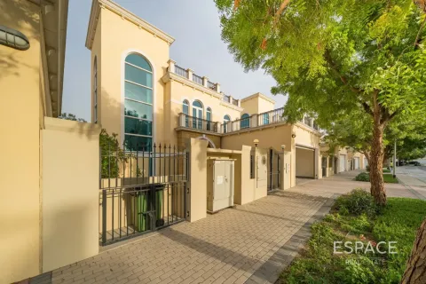 Müüa villa asukohaga Jumeirah Park, Dubai, AÜE: 4 magamistoaga, 455 m² Nr 737953 - pilt 20