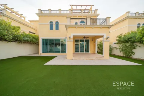 Müüa villa asukohaga Jumeirah Park, Dubai, AÜE: 4 magamistoaga, 455 m² Nr 737953 - pilt 17