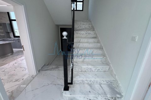 Vila u Dubai Land, UAE 5 spavaćih soba, 418 m2 Br. 646664 - fotografija 12