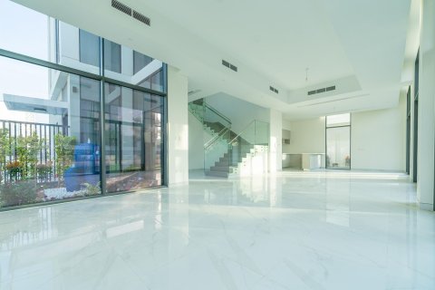 Vila v Al Furjan, Dubai, SAE 5 spální, 667.74 m2 č. 764380 - Fotografia 7