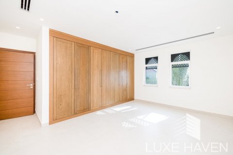 Villa itt: Jumeirah Park, Dubai, EAE, 4 hálószoba, 402.73 m², azonosító: 421635 - fénykép 9