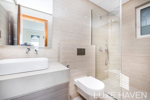 Villa itt: Jumeirah Park, Dubai, EAE, 4 hálószoba, 402.73 m², azonosító: 421635 - fénykép 16