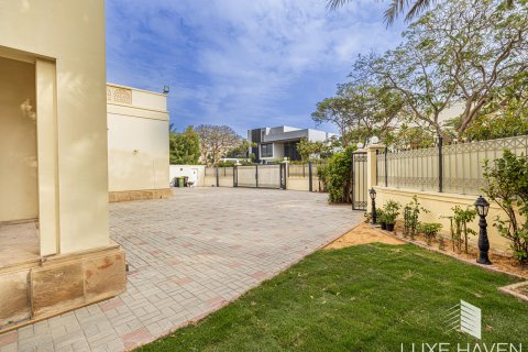 Willa do wynajęcia w Emirates Hills, Dubai, ZEA 6 sypialnie, 836.13 mkw., nr 421632 - zdjęcie 24