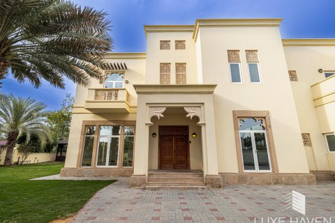 Willa do wynajęcia w Emirates Hills, Dubai, ZEA 6 sypialnie, 836.13 mkw., nr 421632 - zdjęcie 2