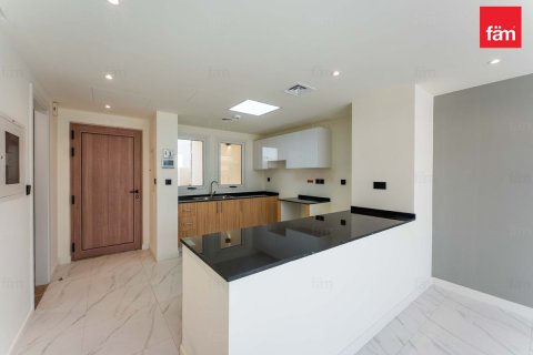 Maison de ville à Dubai, EAU: 2 chambres, 106.5 m2 № 701284