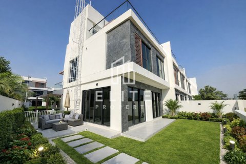 Városi lakóépület itt: DAMAC Hills (Akoya by DAMAC), Dubai, EAE, 6 hálószoba, 340 m², azonosító: 762960 - fénykép 1