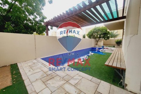 Vila di Al Raha Gardens, Abu Dhabi, UAE 4 bilik tidur, 241 meter persegi № 503134