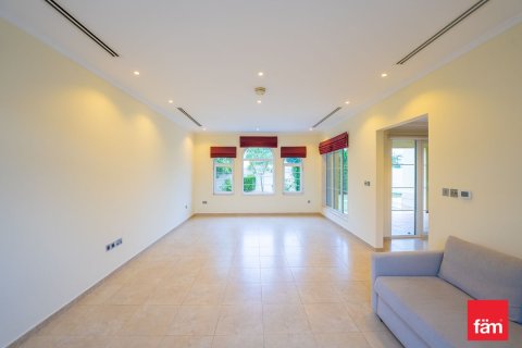 Villa à vendre à  Dubai, EAU 3 chambres, 524.5 m2 № 753400 - photo 9
