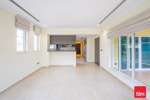Villa à vendre à  Dubai, EAU 3 chambres, 524.5 m2 № 753400 - photo 3