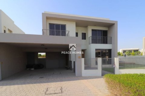 Vila u gradu Dubai Hills Estate, UAE 5 spavaće sobe, 643 m2 Br. 415467