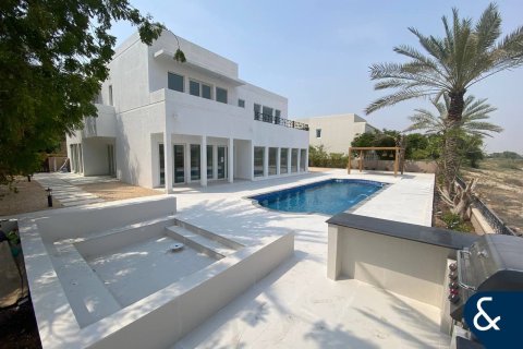Huvila Arabian Ranches, Dubai, Arabiemiraatit 5 makuuhuonetta, 998 m2 № 671201