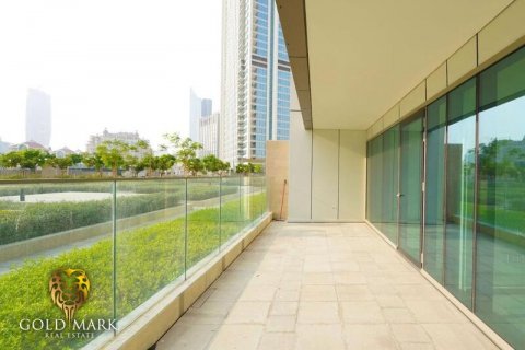 Huoneisto Downtown Dubai (Downtown Burj Dubai), Arabiemiraatit 3 makuuhuonetta, 169.55 m2 № 415421