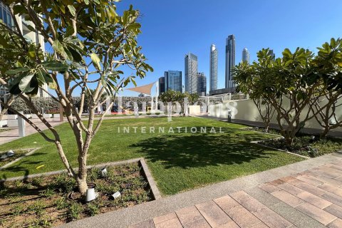 Apartamento en alquiler en Downtown Dubai (Downtown Burj Dubai), Dubai, EAU 1 dormitorio, 84.94028387 m2 № 699150 - foto 17