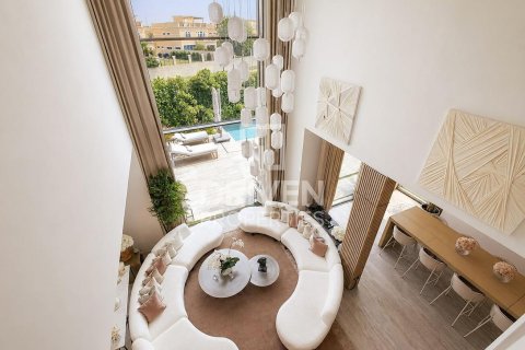 Villa en Jumeirah Islands, Dubai, EAU 4 dormitorios, 1001.68 m² № 762718
