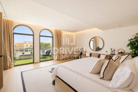 ویلا برای اجاره در Jumeirah Islands، Dubai، امارات متحده عربی 4 خوابه ، 1001.68 متر مربع ، شماره 762718 - تصویر 15