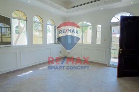 Villa para venda em Baniyas, Abu Dhabi, EAU 5 quartos, 508.2 m2 № 532249 - foto 22
