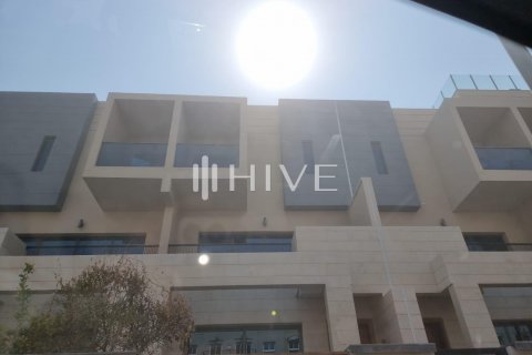 Vila v Jumeirah Village Circle, Dubai, SAE 4 spálne, 322.6 m2 č. 566625