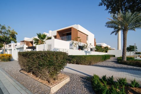 Vila di Saadiyat Island, Abu Dhabi, UAE 4 bilik tidur, 612 meter persegi № 757386 - foto 10