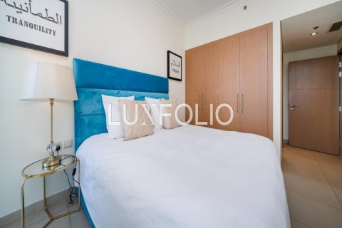 Apartman u gradu Downtown Dubai (Downtown Burj Dubai), Dubai, UAE 3 spavaće sobe, 169 m2 Br. 628089 - Slika 11