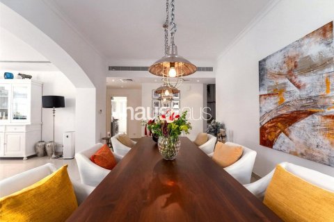 Villa en alquiler en The Springs, Dubai, EAU 4 dormitorios, 381 m2 № 626670 - foto 9