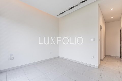 Villa te huur in Mohammed Bin Rashid City, Dubai, VAE 5 slaapkamers, 847 vr.m., nr 628086 - foto 23