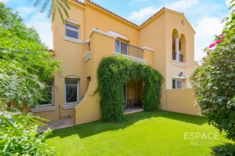 Villa i Arabian Ranches, Dubai, UAE 2 soveværelser, 175 kvm № 737883