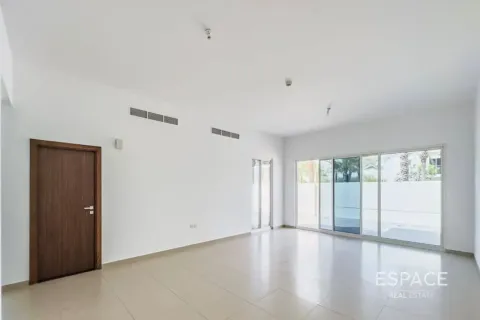 Vila u Mudon, Dubai, UAE 4 spavaćih soba, 248 m2 Br. 738171 - fotografija 3