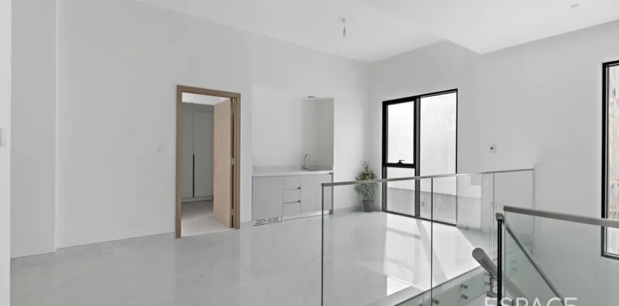 Villa itt: Al Furjan, Dubai, EAE, 4 hálószoba, 323 m², azonosító: 738170