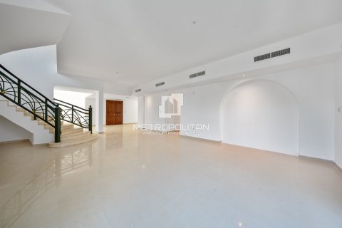 Falcon City of Wonders, Dubai, BAE’de satılık villa 5 yatak odası, 888 m² No 664757 - fotoğraf 11