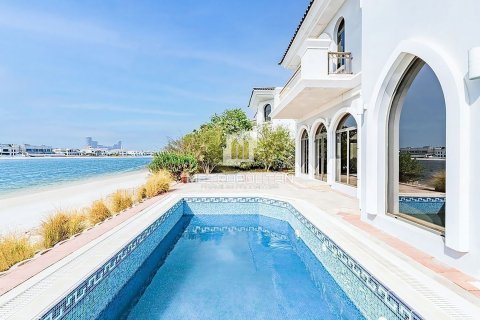 Vila di Palm Jumeirah, Dubai, UAE 4 bilik tidur, 622 meter persegi № 664752 - foto 2