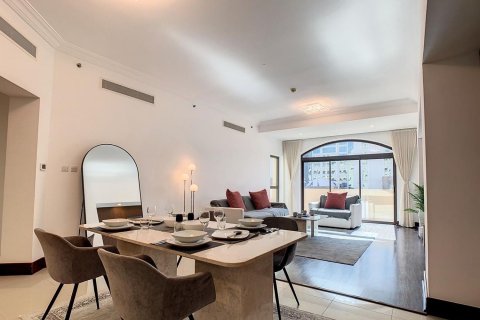 Apartament në Palm Jumeirah, Dubai, Emiratet e Bashkuara Arabe 2 dhoma gjumi, 194.79 m2. № 749797 - Foto 2