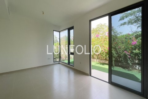 Városi lakóépület itt: Dubai Hills Estate, Dubai, EAE, 5 hálószoba, 298 m², azonosító: 628227 - fénykép 2