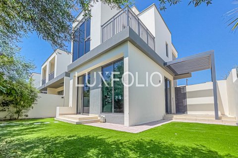 Dubai Hills Estate、Dubai、UAEにあるヴィラ 4ベッドルーム、248 m2 No628224