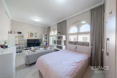 Vila di Dubai Land, UAE 4 bilik tidur, 496 meter persegi № 738046 - foto 10