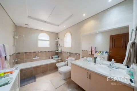 Vila di Dubai Land, UAE 4 bilik tidur, 496 meter persegi № 738046 - foto 18