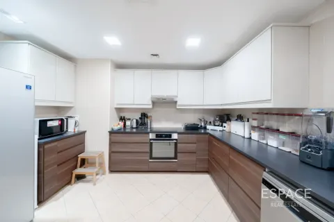 Vila di Dubai Land, UAE 4 bilik tidur, 496 meter persegi № 738046 - foto 7