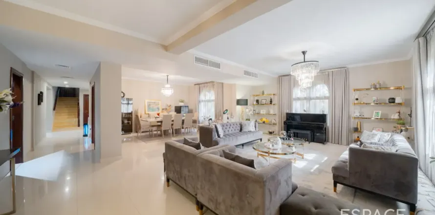 Vila di Dubai Land, UAE 4 bilik tidur, 496 meter persegi № 738046